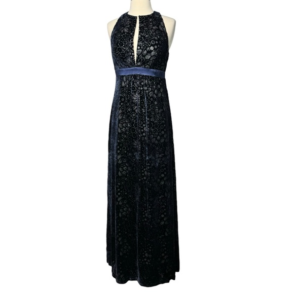 Kay Unger Navy & Black Burnout Velvet Gown 4 - www.joarbit.com